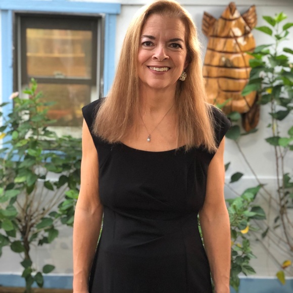 POSH AMBASSADOR - Picture 1 of 1